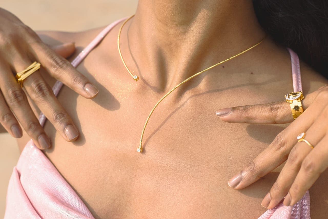 SHOP NECKLACE