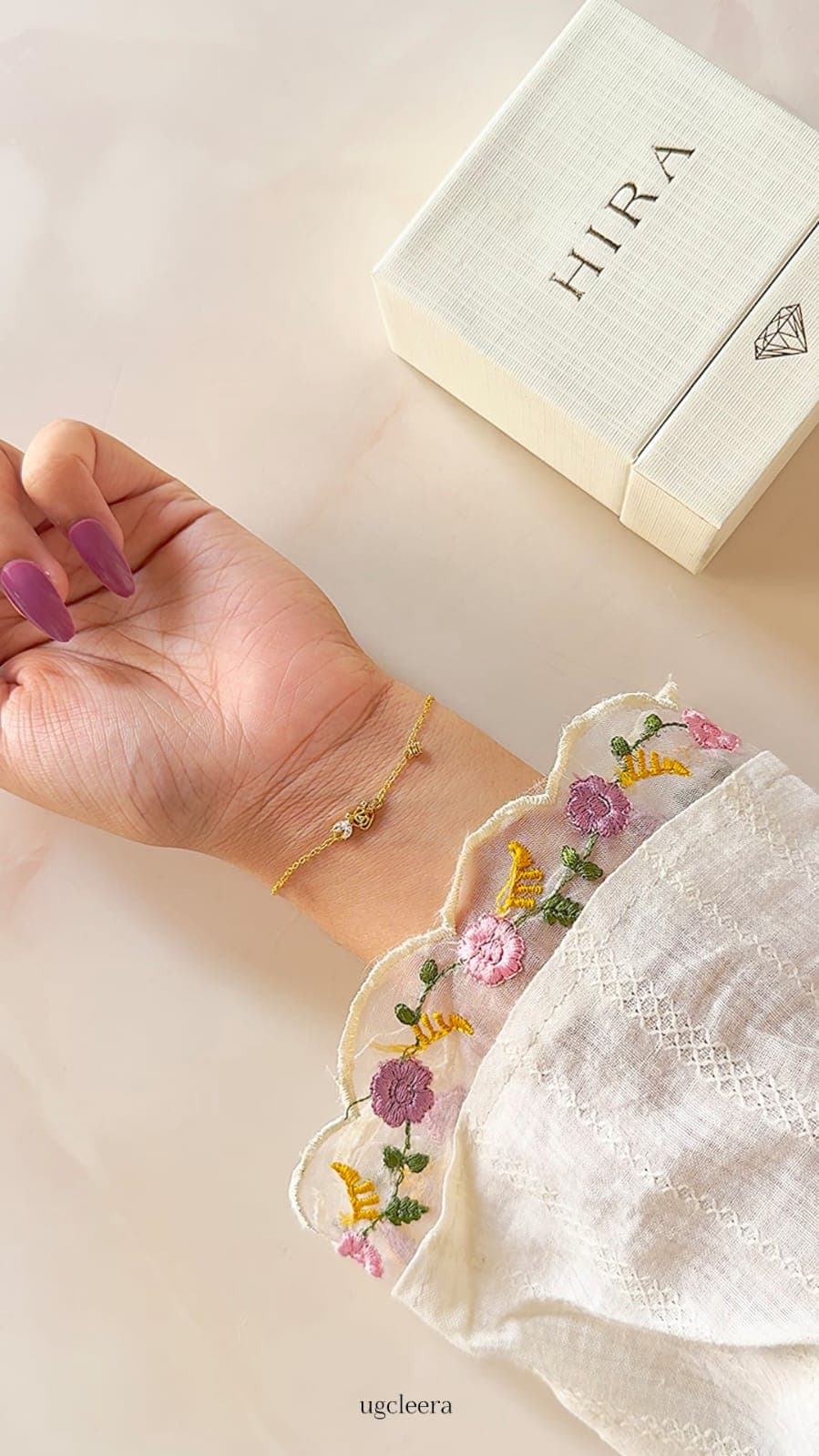 SHOP BRACELET