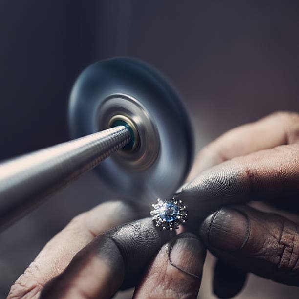 Polishing the piece